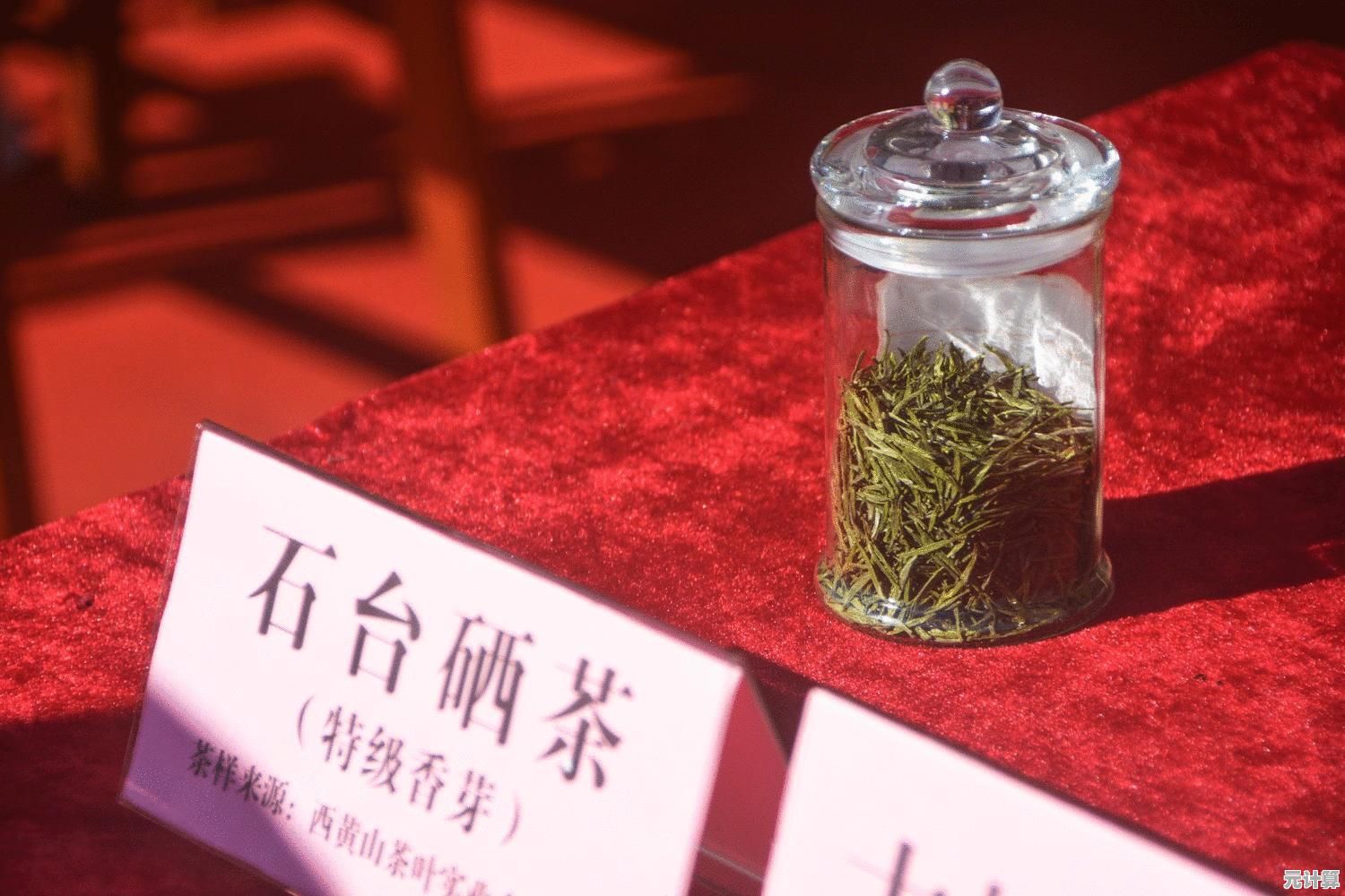 挑战强大敌人、解锁英雄技能，浮石之旅九游版》的专属福利等你来拿！