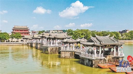 2025泡游网络游戏大全：必玩推荐、下载教程与版本特色全解析！