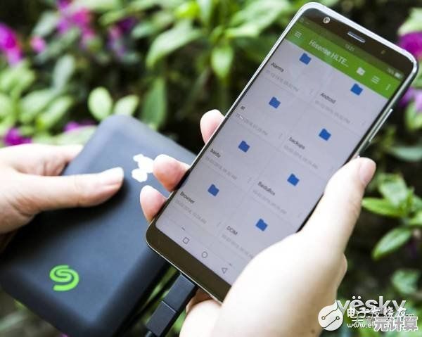 突破手机存储瓶颈，大容量硬盘加持，体验前所未有的流畅与强大！