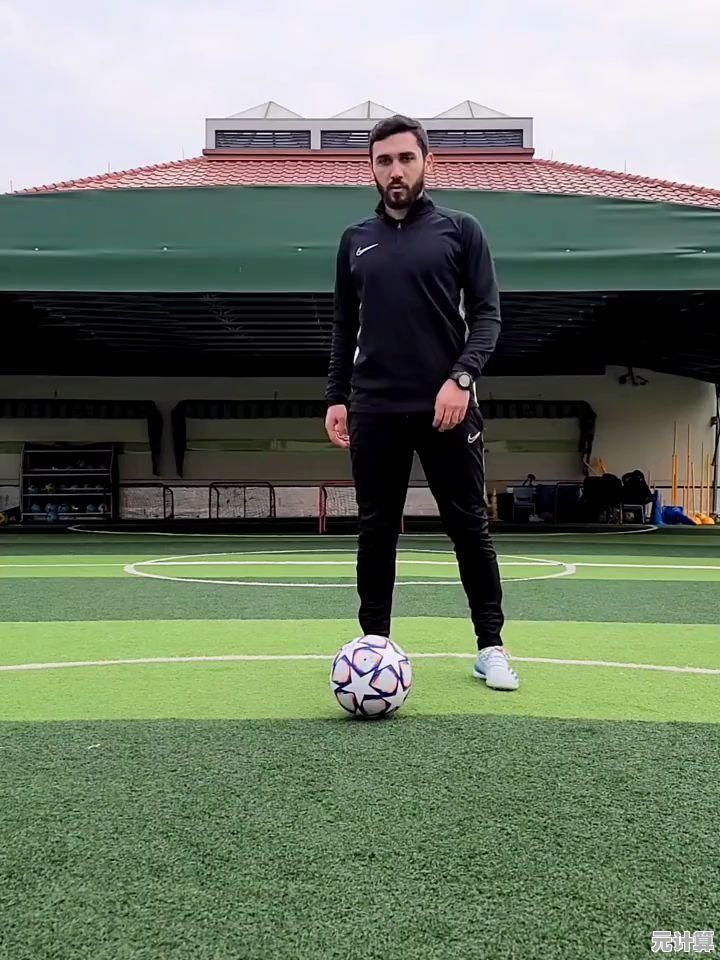 想在足球男孩比赛(SoccerBoy)中展现你的高超技能吗？快来体验这款趣味竞技游戏！