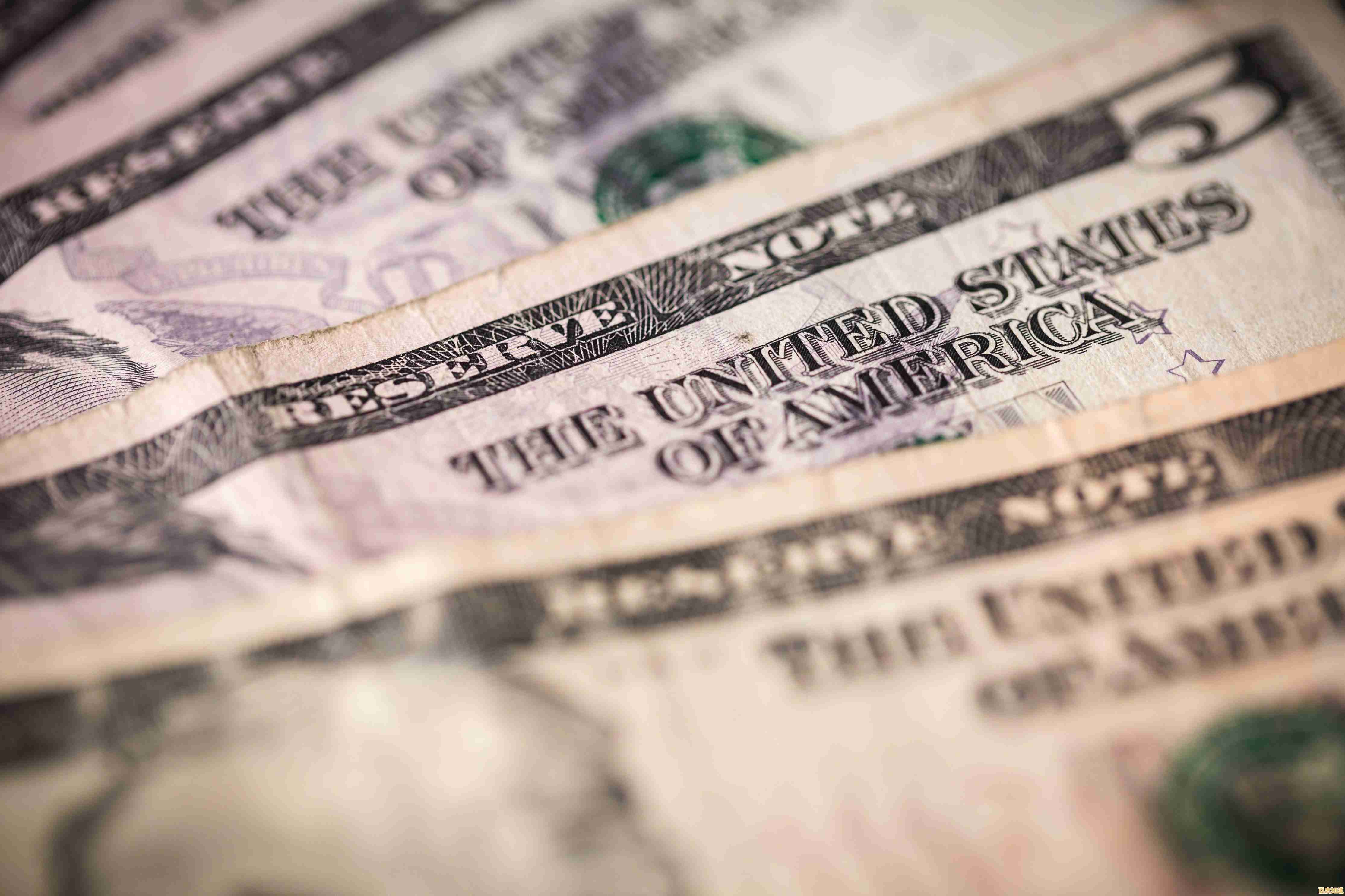 还在为钞票发愁?快来《闲置印钞机》打造你的专属印钞帝国!