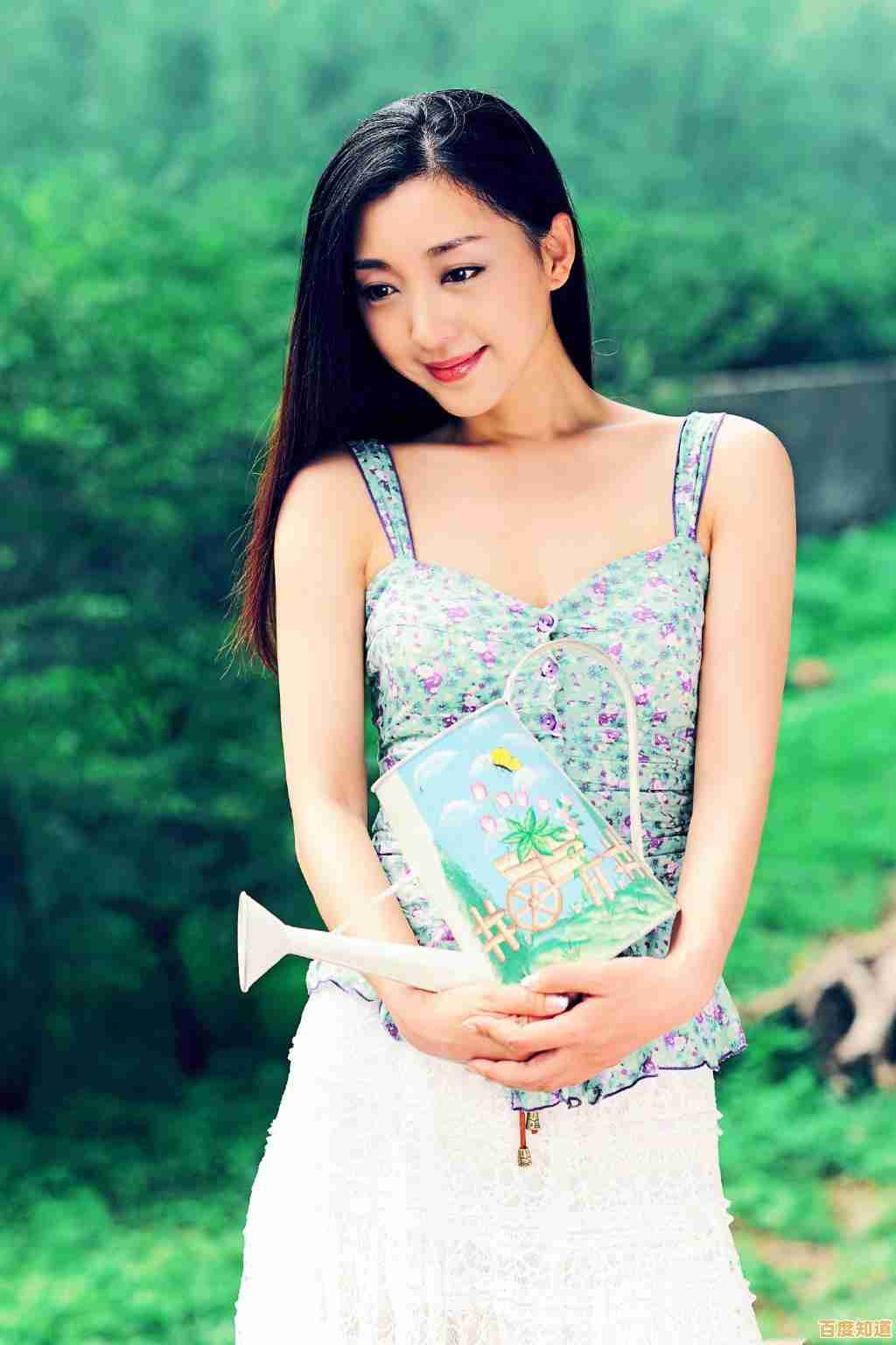 谁说2D仙侠手游不够惊艳？梦幻新诛仙官服》的画风与玩法能否颠覆你的认知？